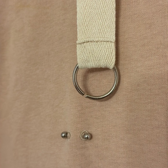 Katimo oversized blush hoodie with piercing. Size S-M - Picture 5 of 7